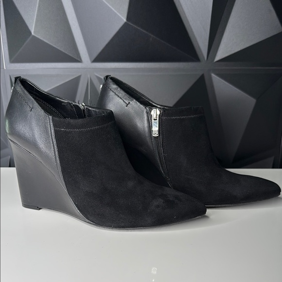 Vince Camuto Black Ankle Booties with Wedge Heel - Picture 4 of 7